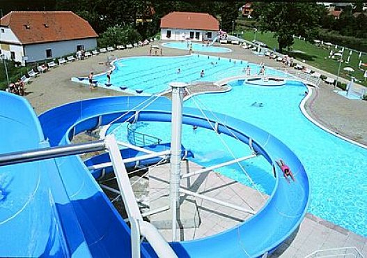 Camp Bezdrev